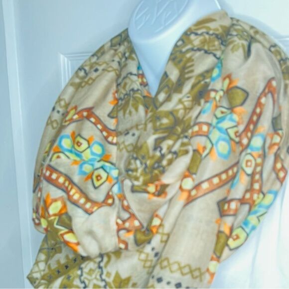 Two Elegant Fall Infinity Scarves Boutique Brands Multicolor OS - Picture 4 of 13